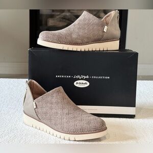 Dr. Scholl's Women's Insane Shoes / Gray / Size 6 / EUC